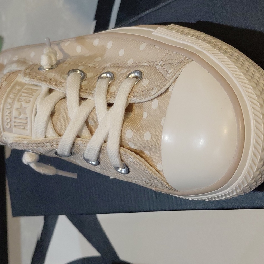 Converse Women's Polka Dot Sneakers - Pink - Picture 4 of 8